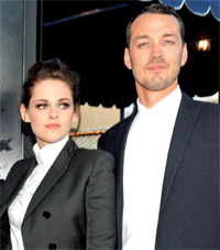 Gulf Weekly Stewart signs up for Snow White sequel