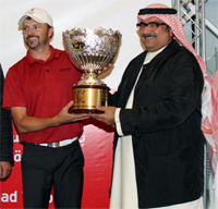 Marshall retains trophy with consistent display