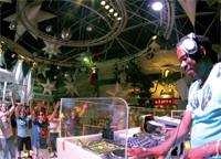 Gulf Weekly A sweltering situation