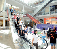 Gulf Weekly Stepping out for charity