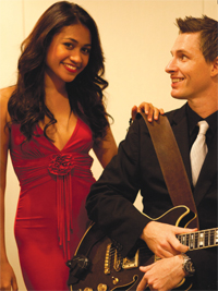 Gulf Weekly Delightful duo hit right notes