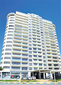 Contemporary apartment