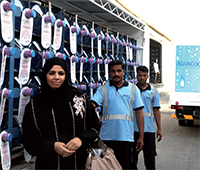 Gulf Weekly Splashing out to help Pink cause