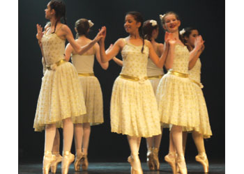 Gulf Weekly Four Seasons, A Colourful Production – Ballare School of Performing Arts – Cultural Hall