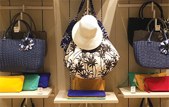 Gulf Weekly Hit the beaches on vacation with trendy bags