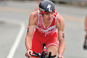 Gulf Weekly Hoffman battles to victory