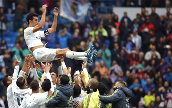 Gulf Weekly Who will reign in Spain?