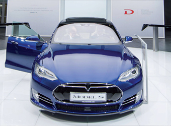 Gulf Weekly Spotlight on autopilot system after fatal smash
