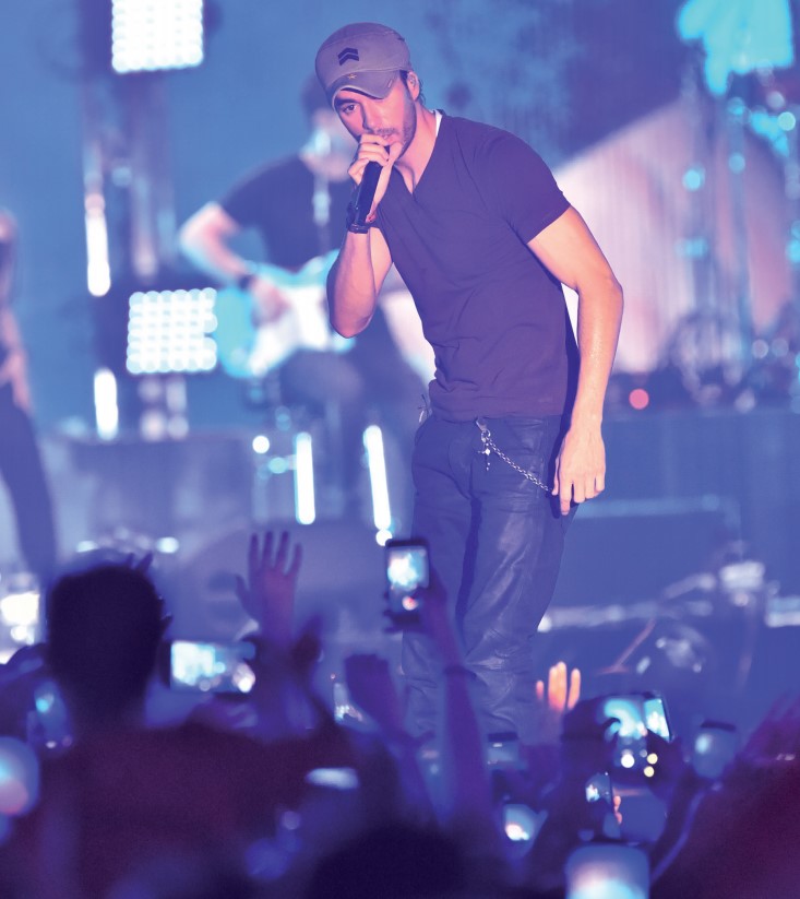 Gulf Weekly REVIEW: Enrique Iglesias – Bahrain International Circuit