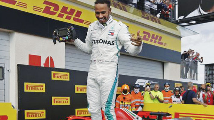 Gulf Weekly Hamilton back on top