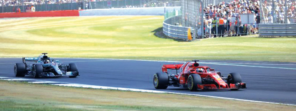 Gulf Weekly Vettel puts his neck on the line to win again