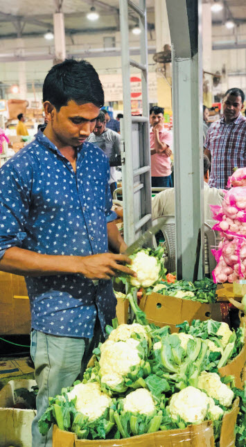 Gulf Weekly GOING CRAZY OVER CAULIFLOWER