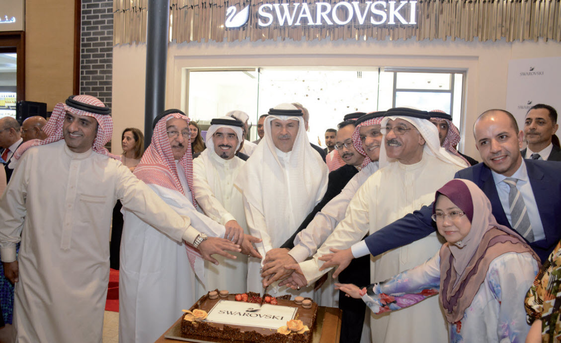 Gulf Weekly Sparkles galore at new store