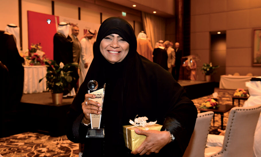 Gulf Weekly Super mother wins praise