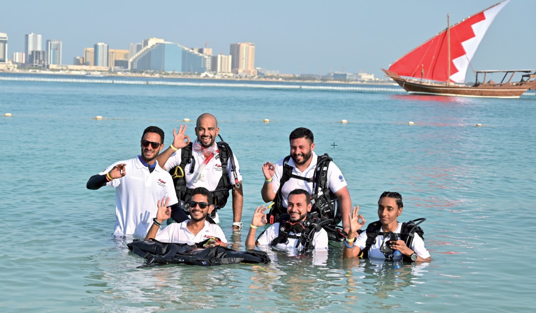 Gulf Weekly TAKING A DIVE INTO WATER SPORTS