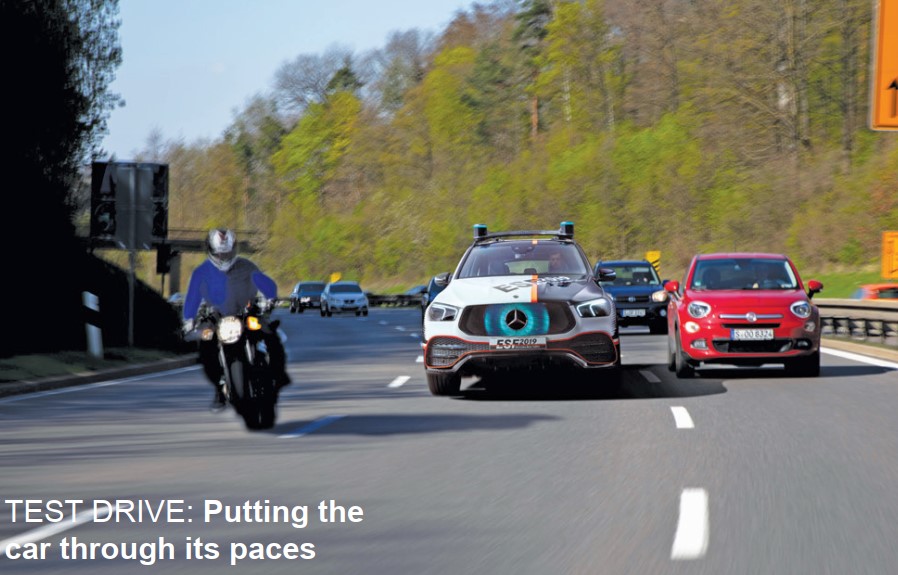 Gulf Weekly Keeping motorists safe