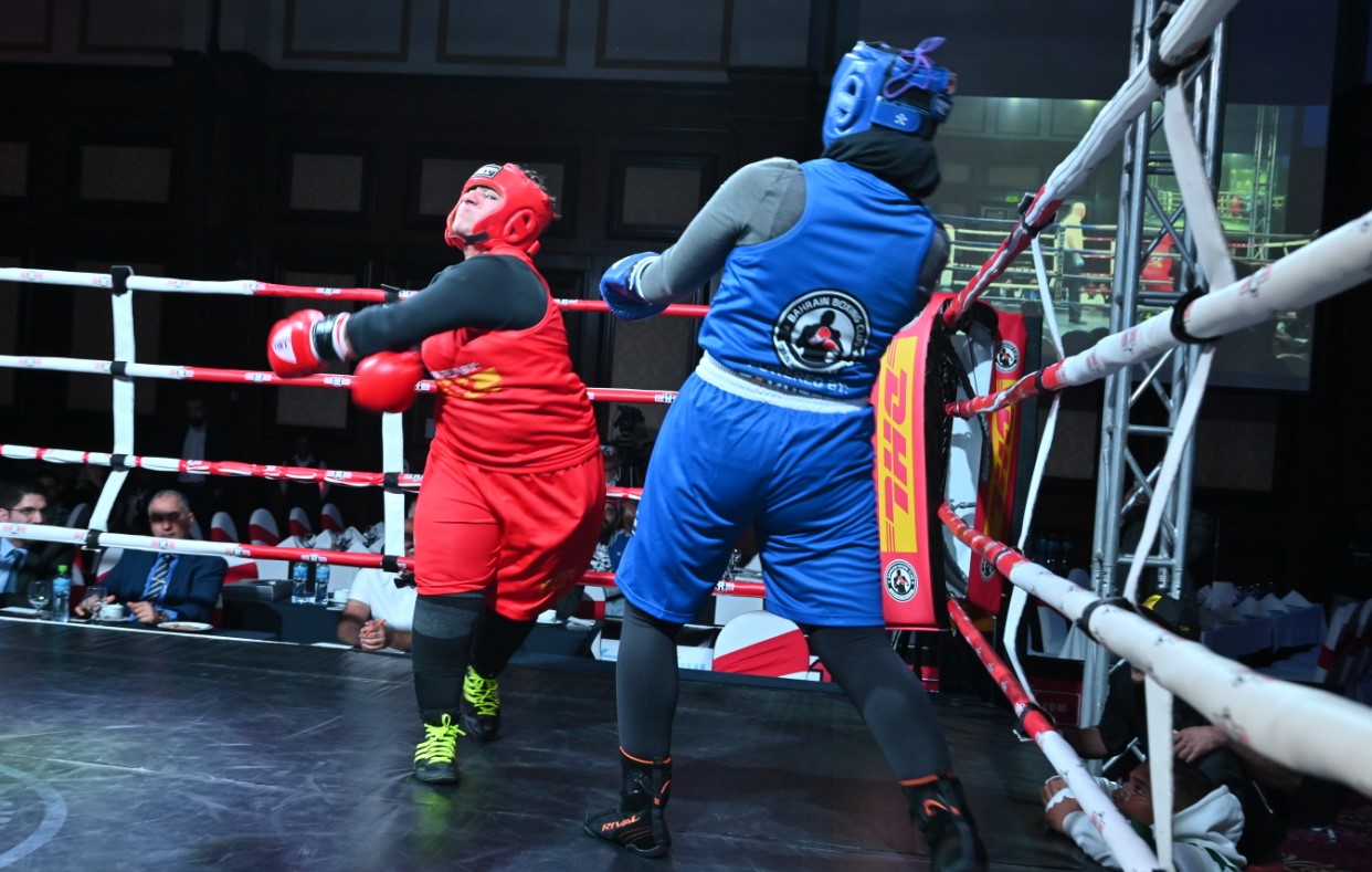 Gulf Weekly Fight like a girl! 