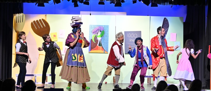 Gulf Weekly Review: Beauty and The Beast Pantomime – The British Club 