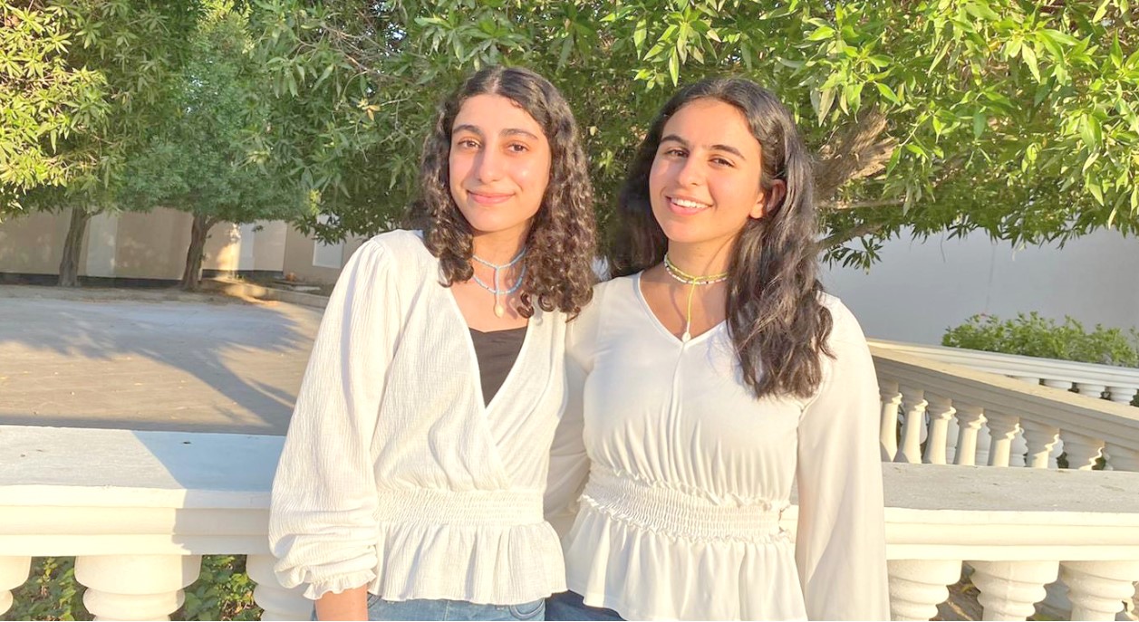 Gulf Weekly A vibrant gesture 