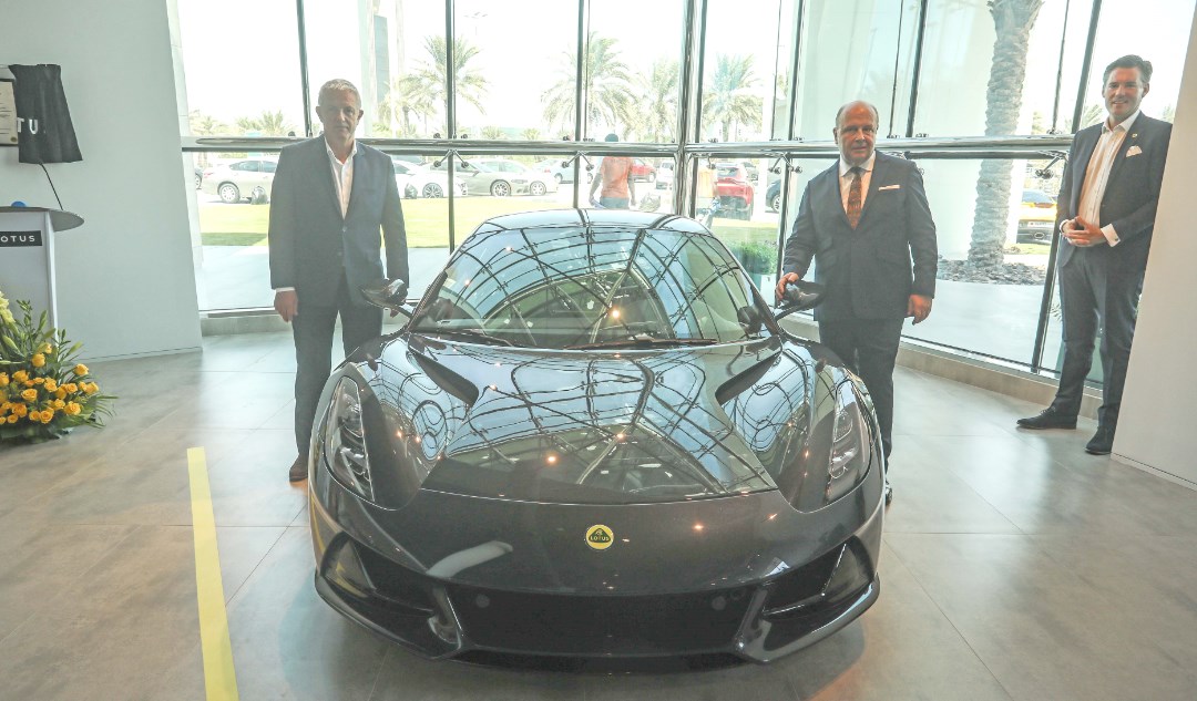 Gulf Weekly Elegant Emira shines 