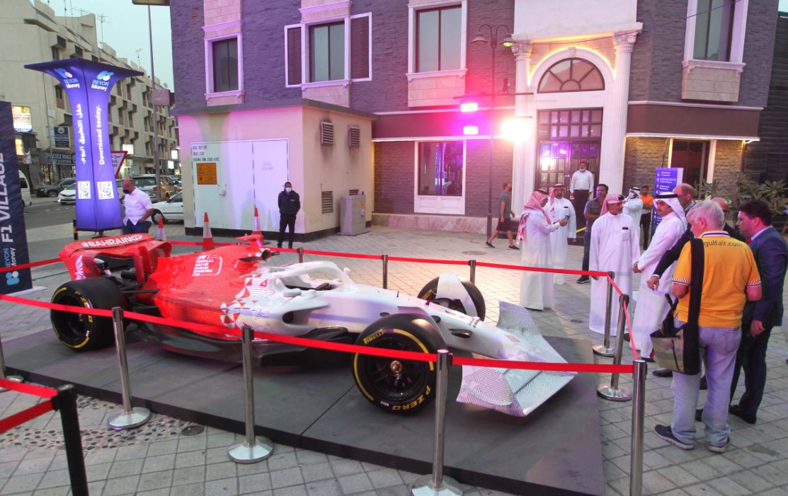 Gulf Weekly A ‘Pic Stop’ for F1 fans