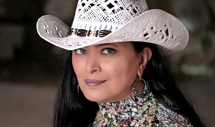 Gulf Weekly For the love of country