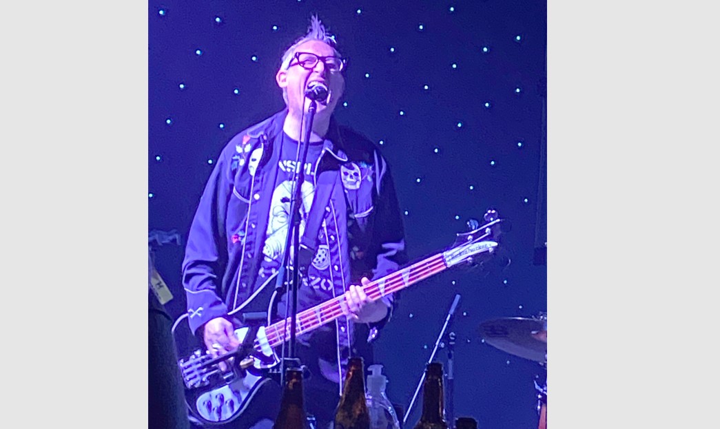 Gulf Weekly Musicians by night