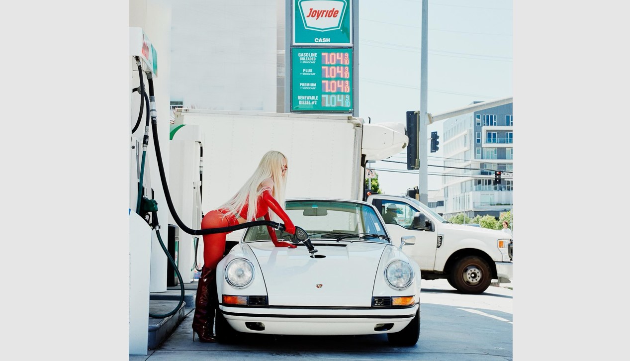 Gulf Weekly Make it pop!