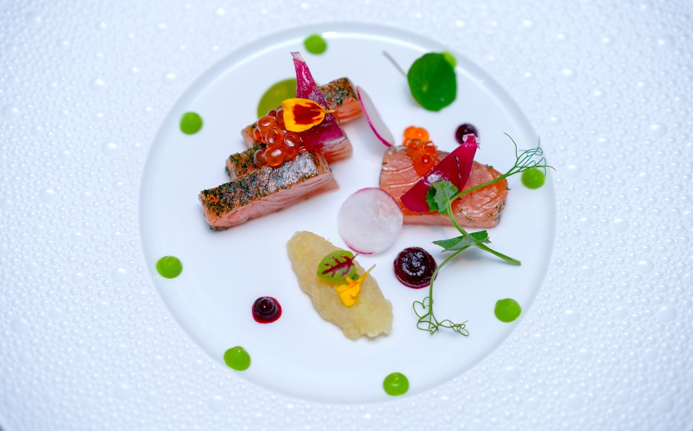 Gulf Weekly Opulent dining