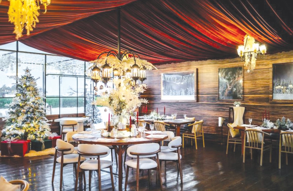 Gulf Weekly Experience winter magic at Ritz-Carlton