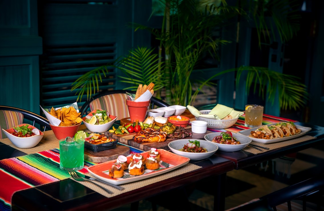 Gulf Weekly Ritz on pole for F1 celebrations