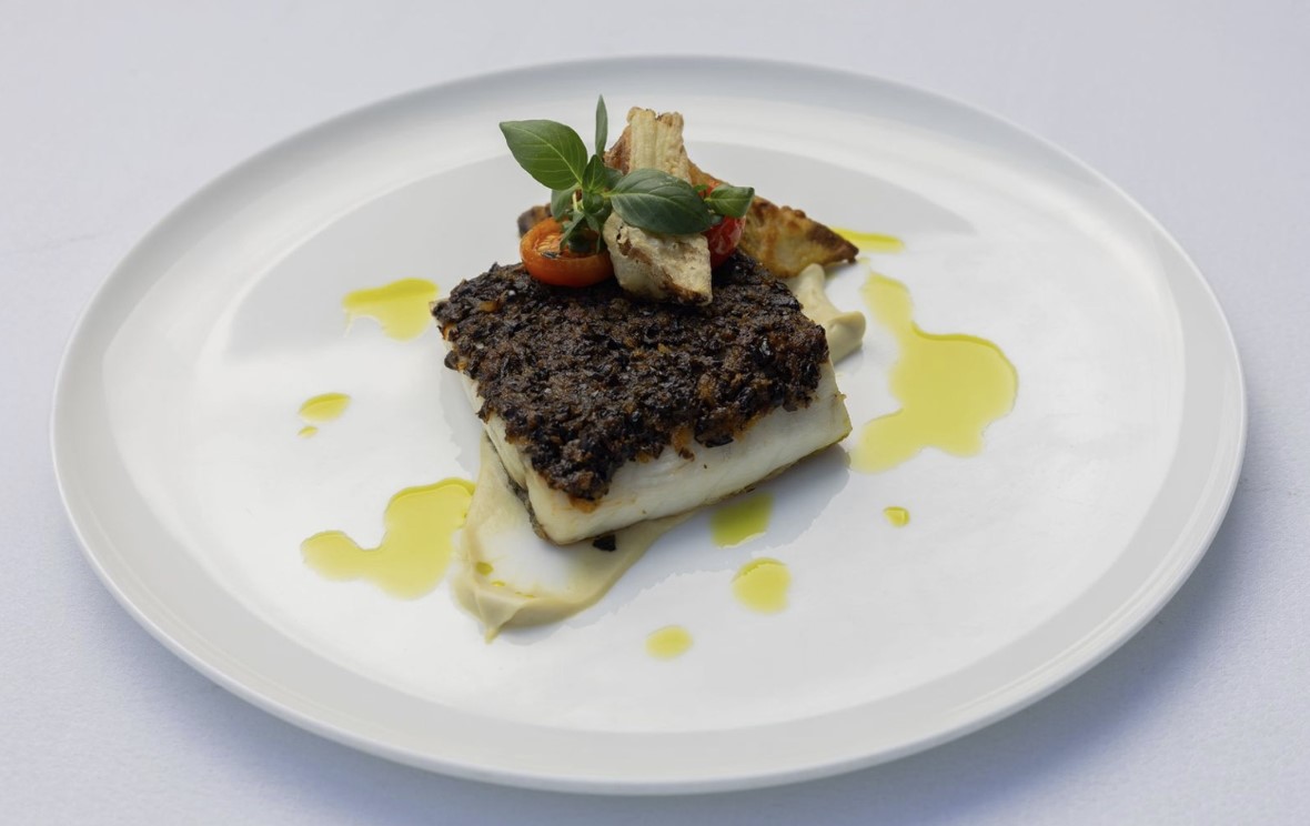 Gulf Weekly Masterclass with top chefs at Ritz-Carlton