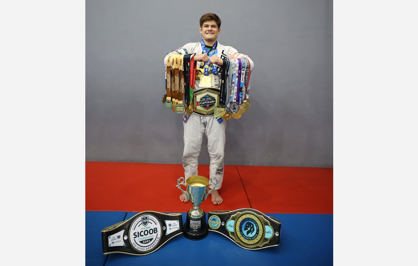 Gulf Weekly Pedro on a roll!