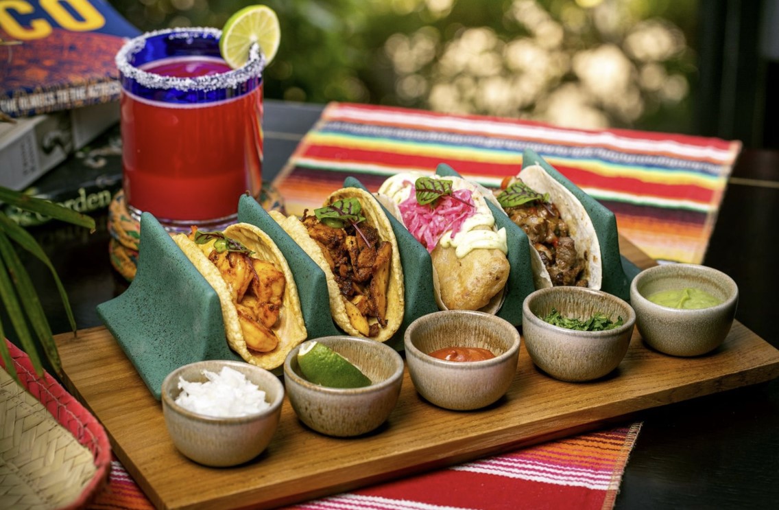Gulf Weekly Spec-taco-lar Ritz!