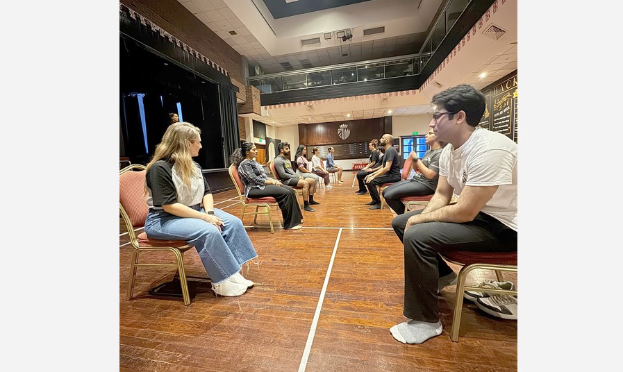 Gulf Weekly Curtain-up!