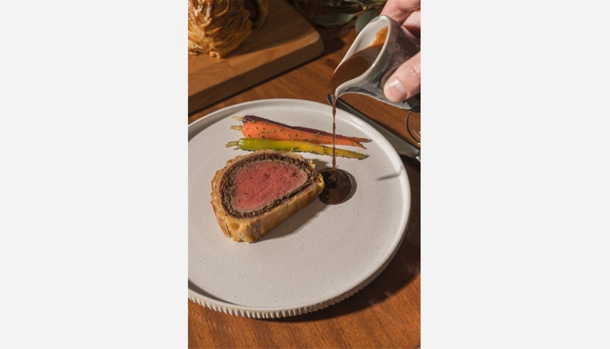 Gulf Weekly Festive classics at Four Seasons